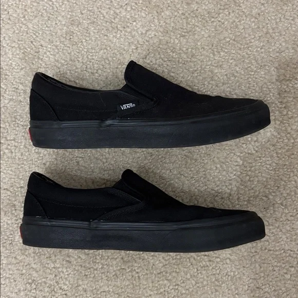 Vans Classic Black Canvas Slip-Ons - Men’s Size 6.5 - Women’s Size 8 - Picture 3 of 6